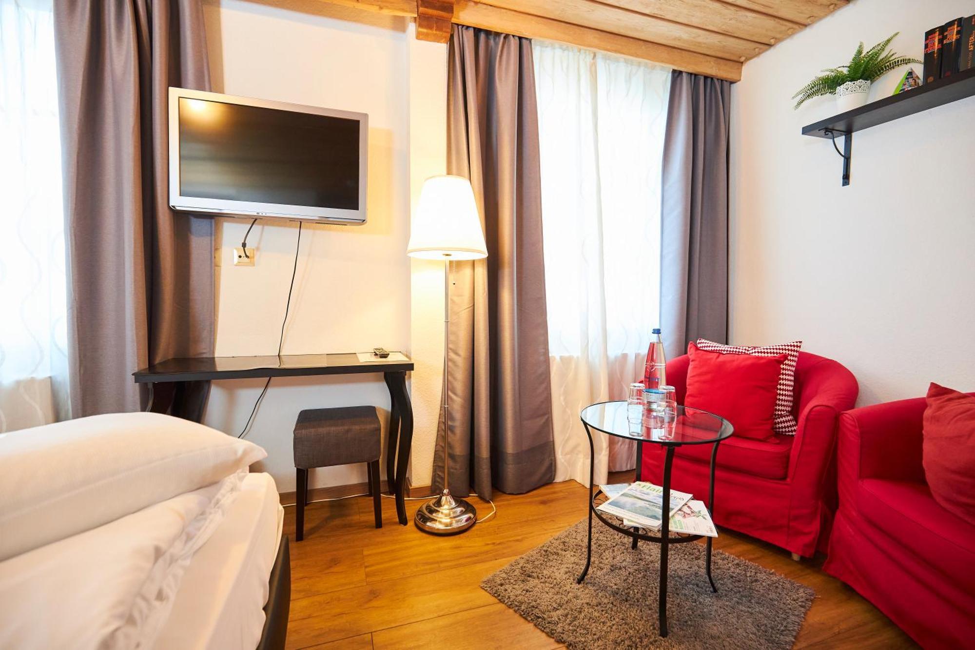 Flair Hotel Vier Jahreszeiten Bad Urach Eksteriør bilde